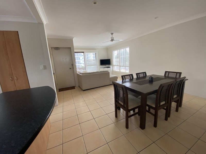 5/1 Petrie Street, Rainbow Bay QLD 4225