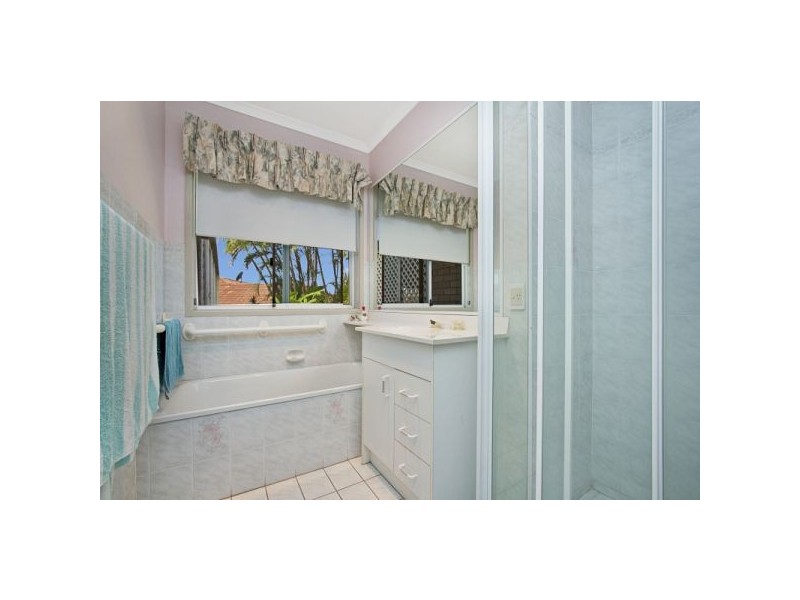 128 Ash Drive, Banora Point NSW 2486