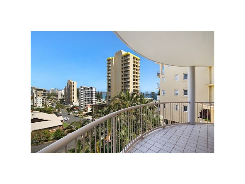 4/6 Petrie Street, Rainbow Bay QLD 4225