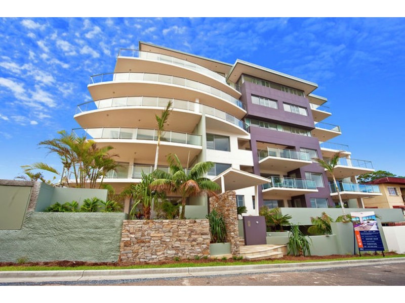 1/2-4 Boundary Lane, Rainbow Bay QLD 4225