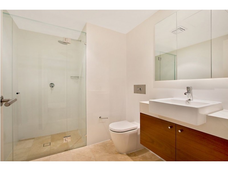 1/2-4 Boundary Lane, Rainbow Bay QLD 4225