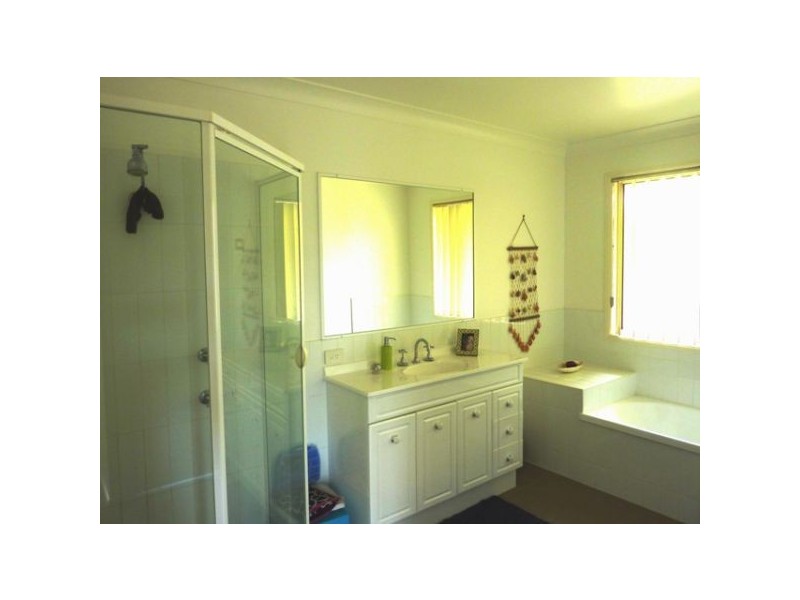 4 Aspen Place, Bilambil Heights NSW 2486