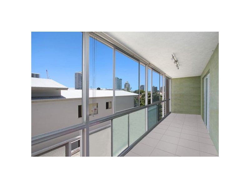2/50 McLean Street, Coolangatta QLD 4225