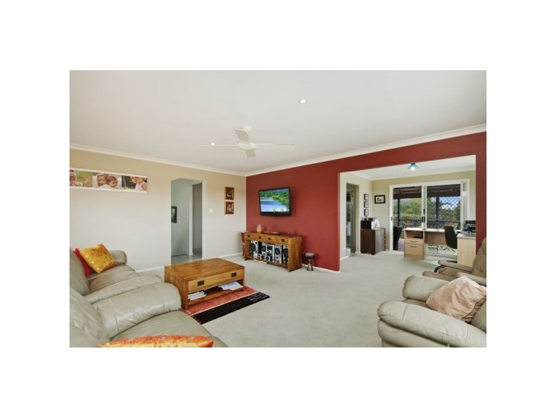 26 Chestnut Drive, Banora Point NSW 2486