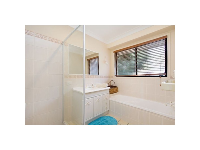 15 Aspen Place, Bilambil Heights NSW 2486