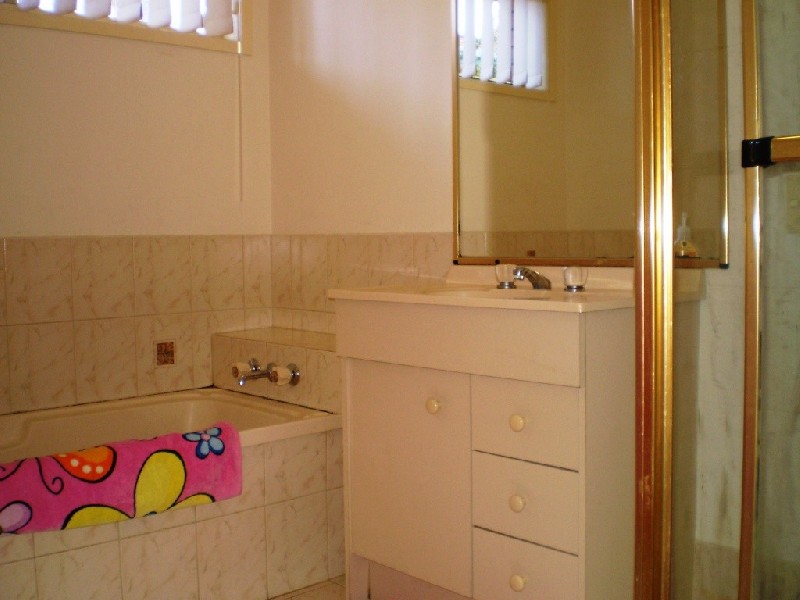 Pacific Pines QLD 4211