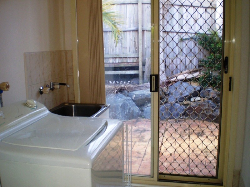 Pacific Pines QLD 4211