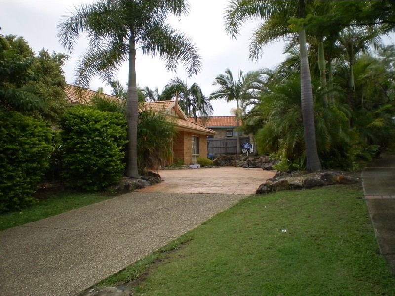 Pacific Pines QLD 4211