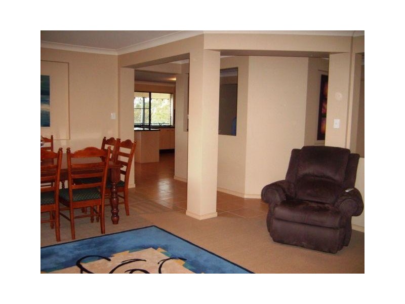 Gaven QLD 4211