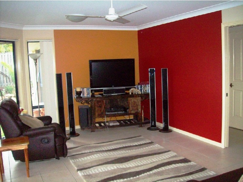 Pacific Pines QLD 4211