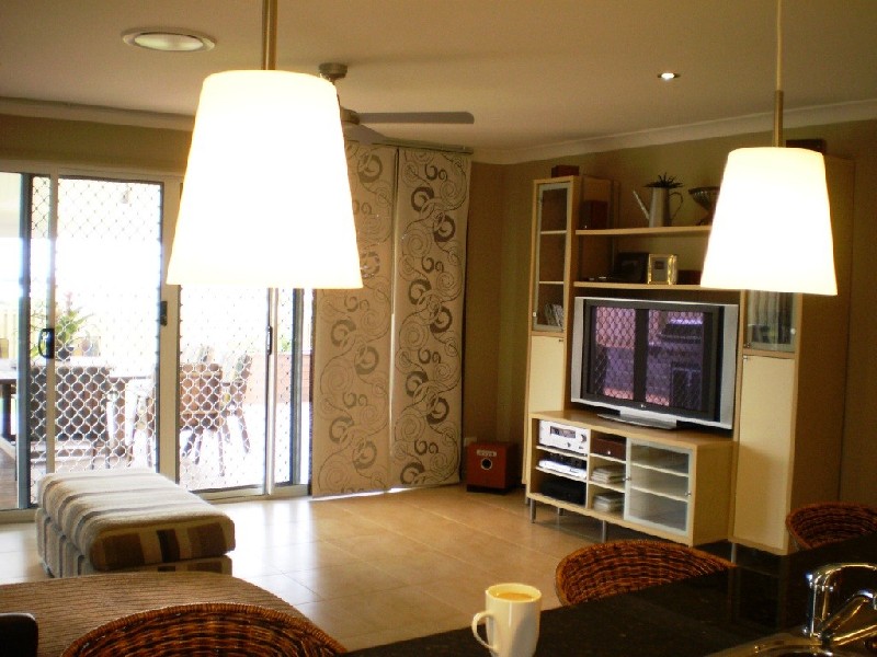 Pacific Pines QLD 4211