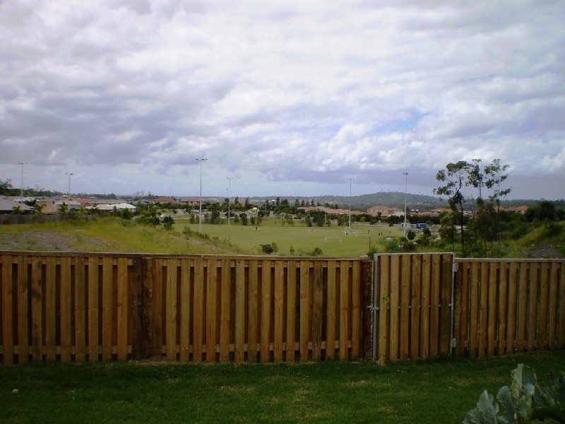 Pacific Pines QLD 4211