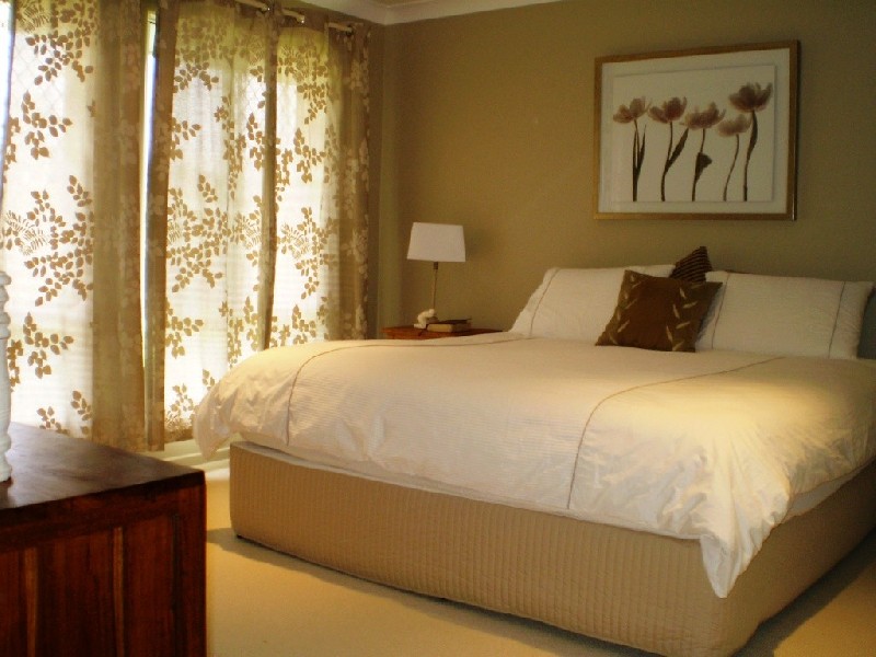 Pacific Pines QLD 4211