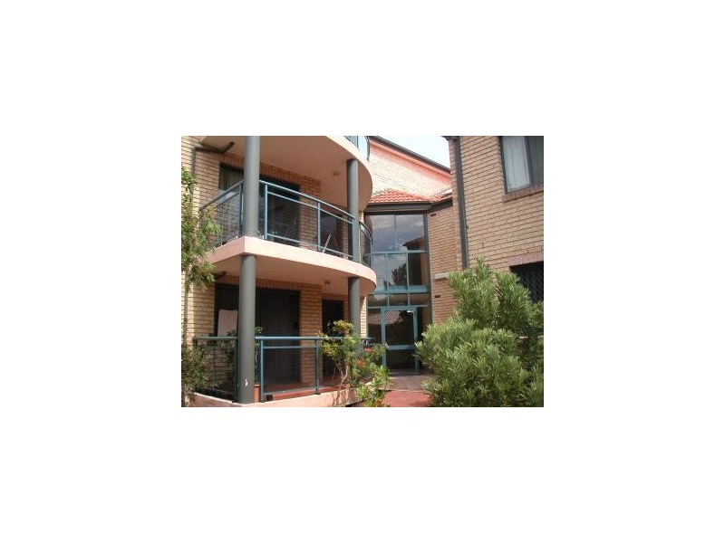 28/1-5 Bungalow Crescent, Bankstown NSW 2200