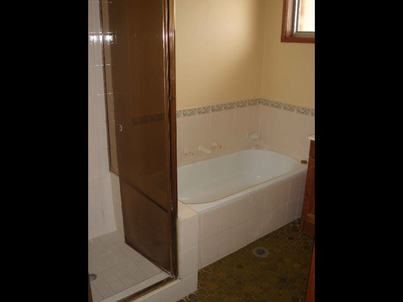 Edensor Park NSW 2176