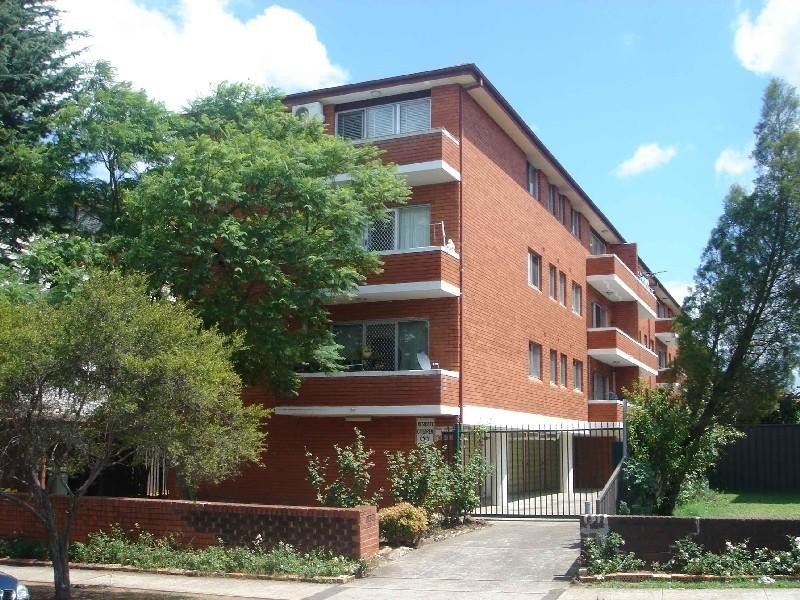 5/11 Acacia Street, Cabramatta NSW 2166