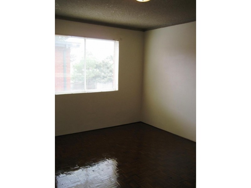 6/4 CARRAMAR AVE, Carramar NSW 2163