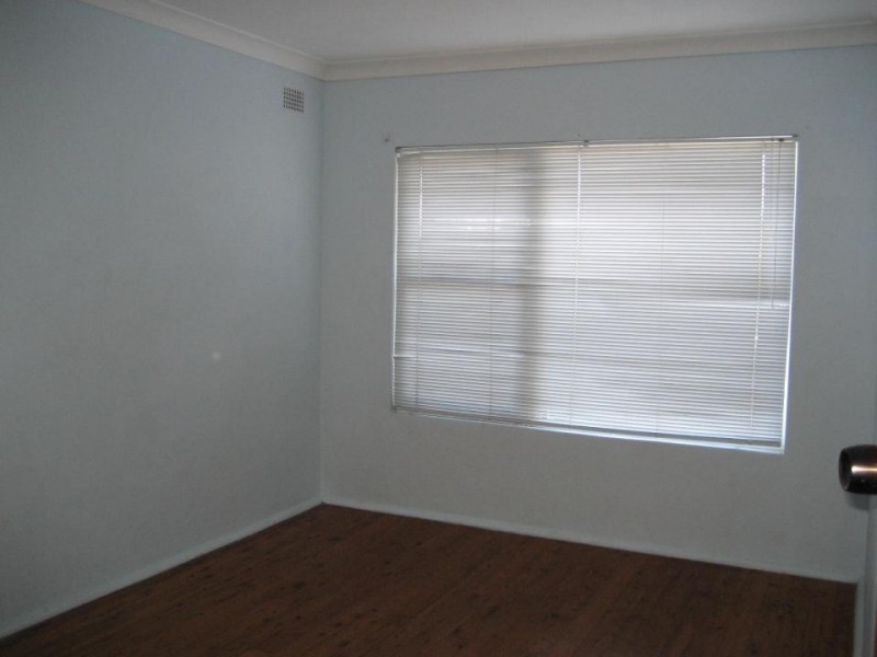 3/4 EDWIN ST, Regents Park NSW 2143