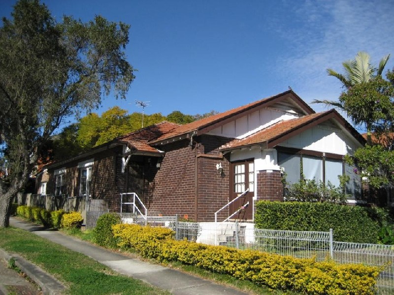 18 The Boulevarde, Lakemba NSW 2195