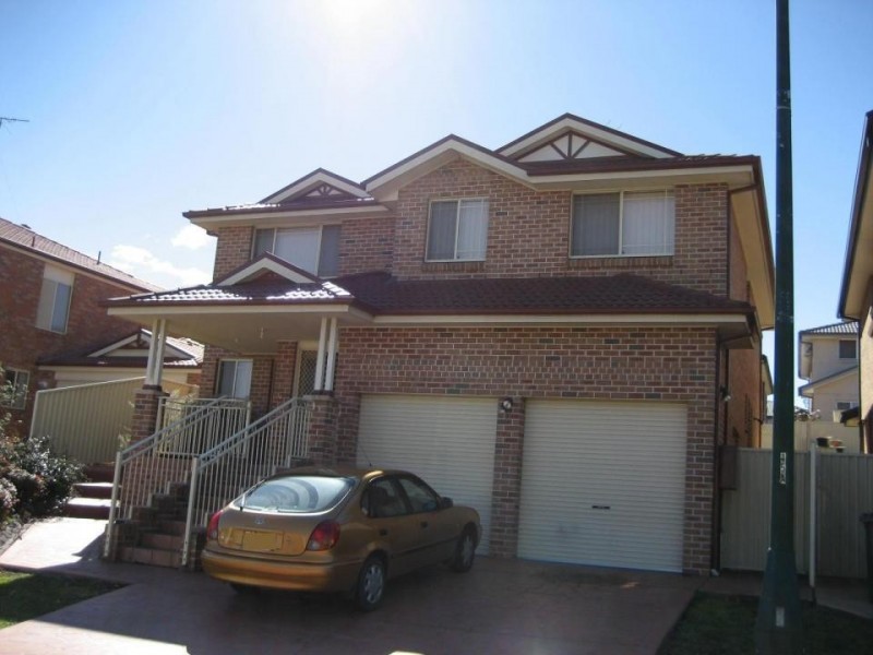 24 HOWARD CLOSE, Green Valley NSW 2168
