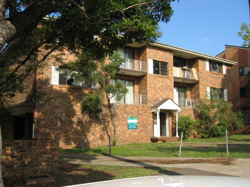 2/35 the ave, Granville NSW 2142