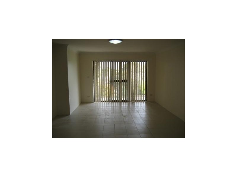 8/35 the ave, Granville NSW 2142