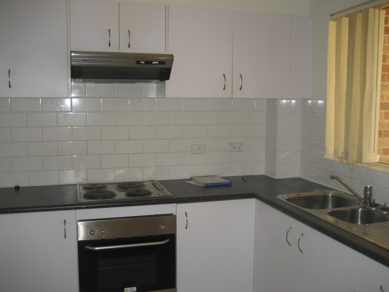 3/187  Sandal Cres, Carramar NSW 2163