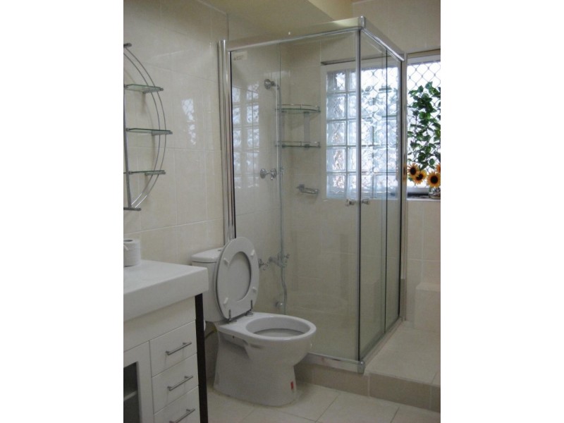 2/8-10 DELLWOOD ST, Bankstown NSW 2200