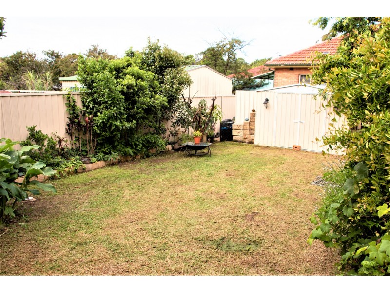 17 McMahon Rd, Yagoona NSW 2199