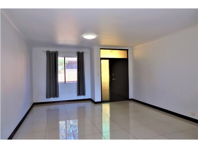 2/92 James Street, Punchbowl NSW 2196