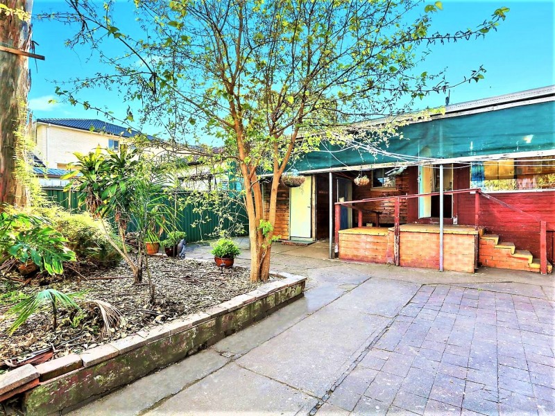 23 Wall Ave, Panania NSW 2213