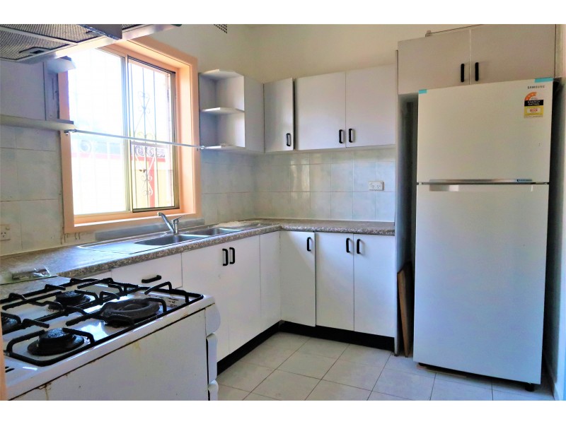 43 Percy St, Bankstown NSW 2200