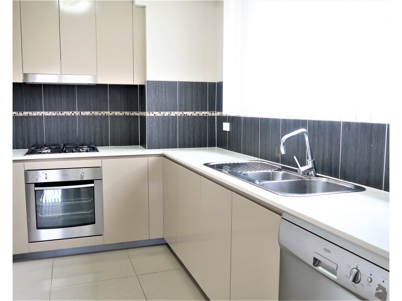 12/17 Kitchener Parade, Bankstown NSW 2200