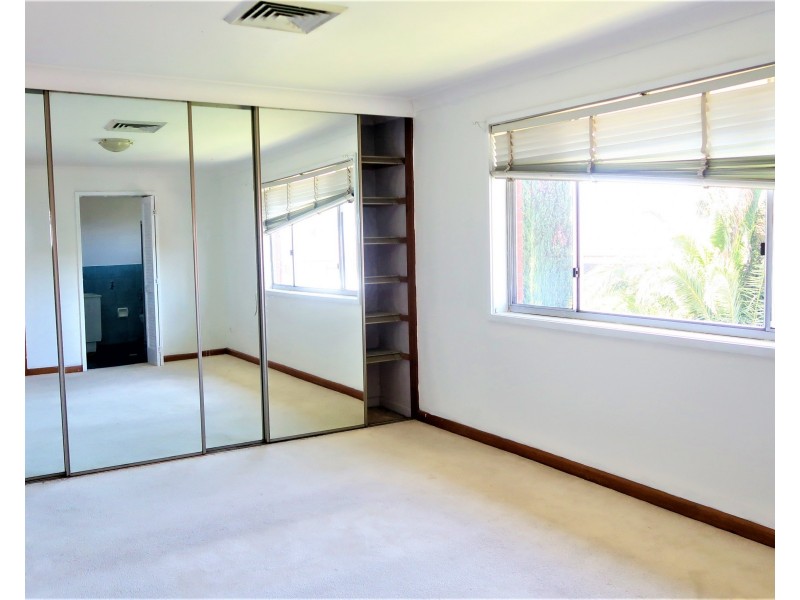 43 Caroline Cres, Georges Hall NSW 2198