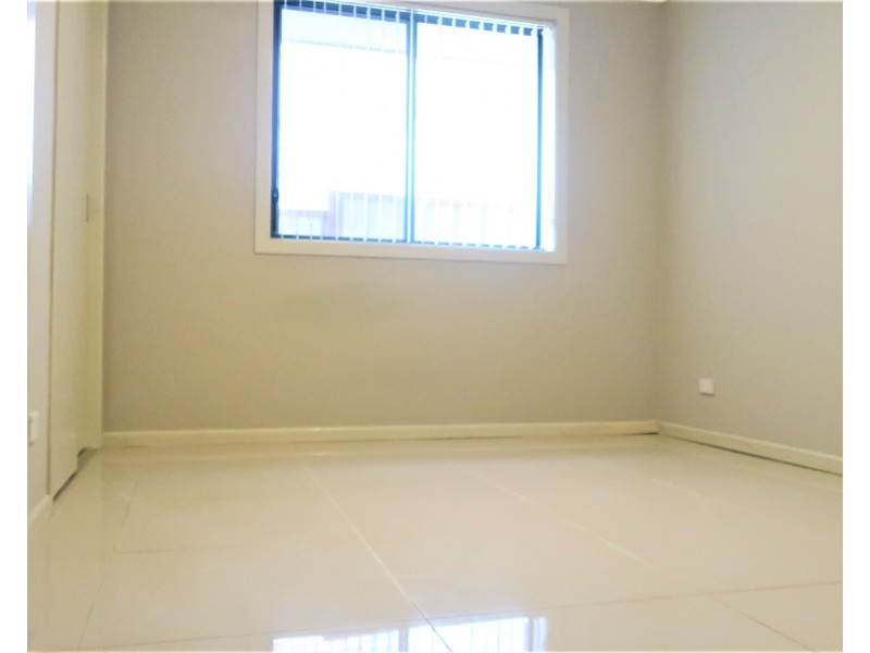 GF/70 Gowrie ave, Punchbowl NSW 2196