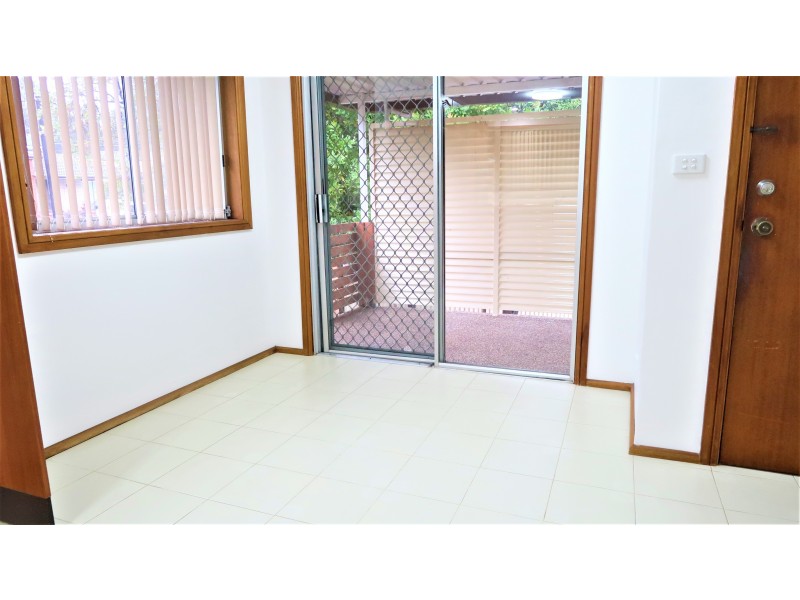 9 Flinders rd, Georges Hall NSW 2198