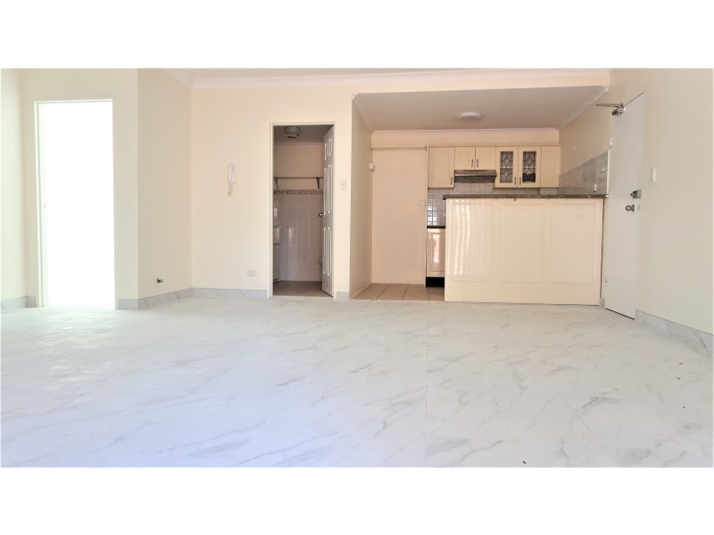 1/51 Reynolds Avenue, Bankstown NSW 2200