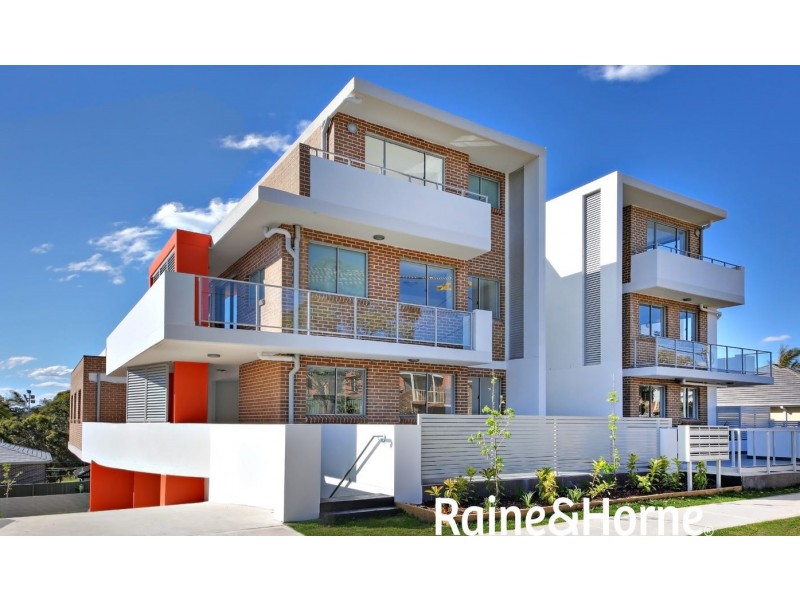 15/38-40 Gover Street, Peakhurst NSW 2210