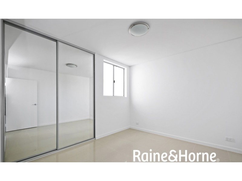 15/38-40 Gover Street, Peakhurst NSW 2210