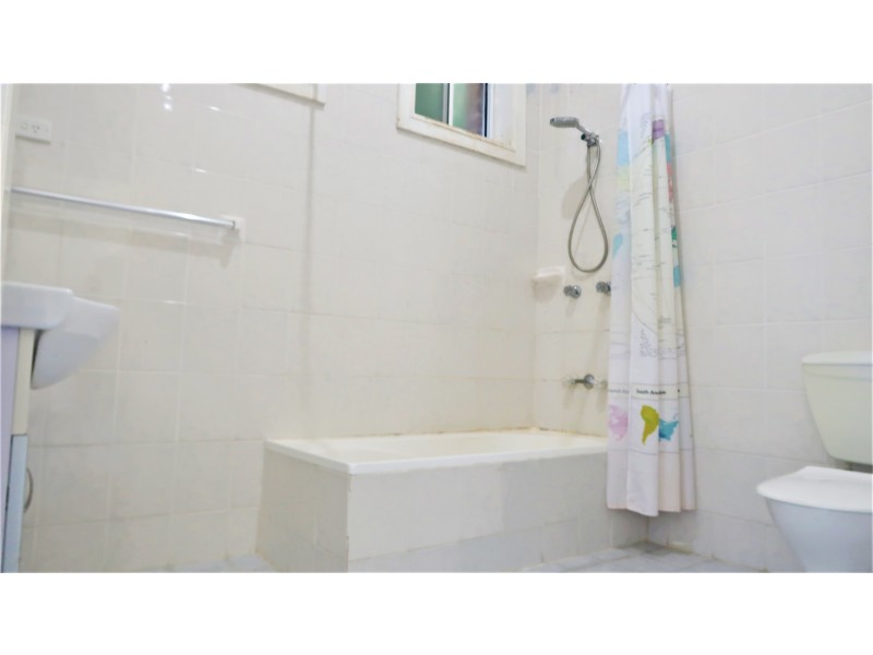 6 Allan ave, Belmore NSW 2192