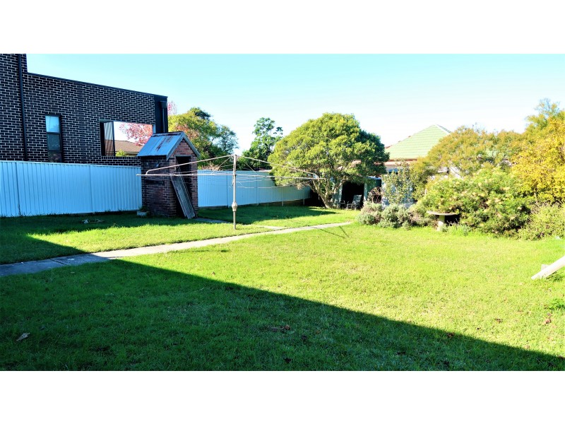 6 Allan ave, Belmore NSW 2192