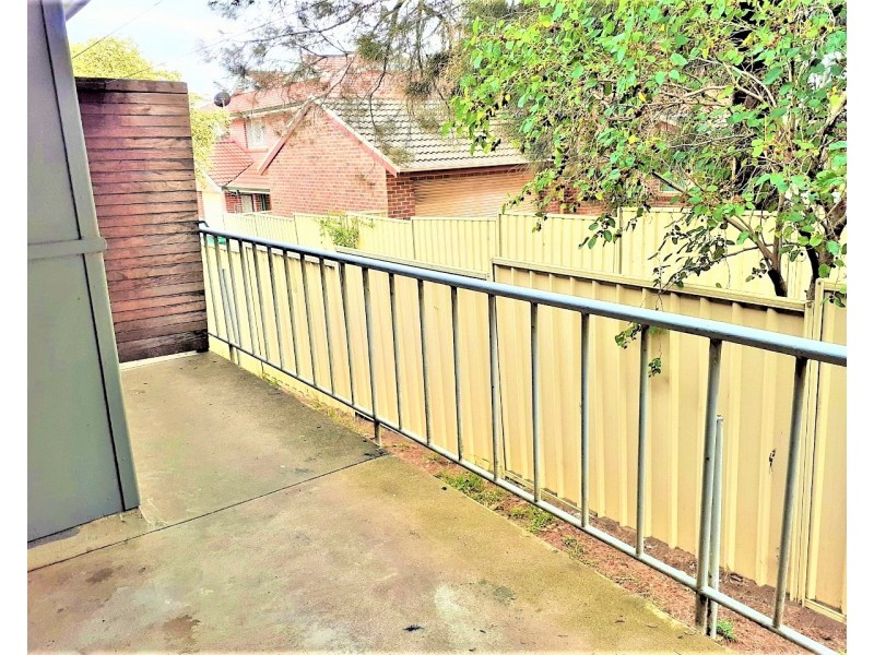 5/128 Wilbur st, Greenacre NSW 2190