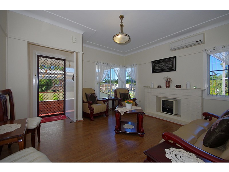 10 WILLETT ST, Yagoona NSW 2199