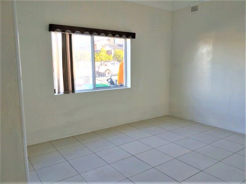 5 Hudson st, South Granville NSW 2142