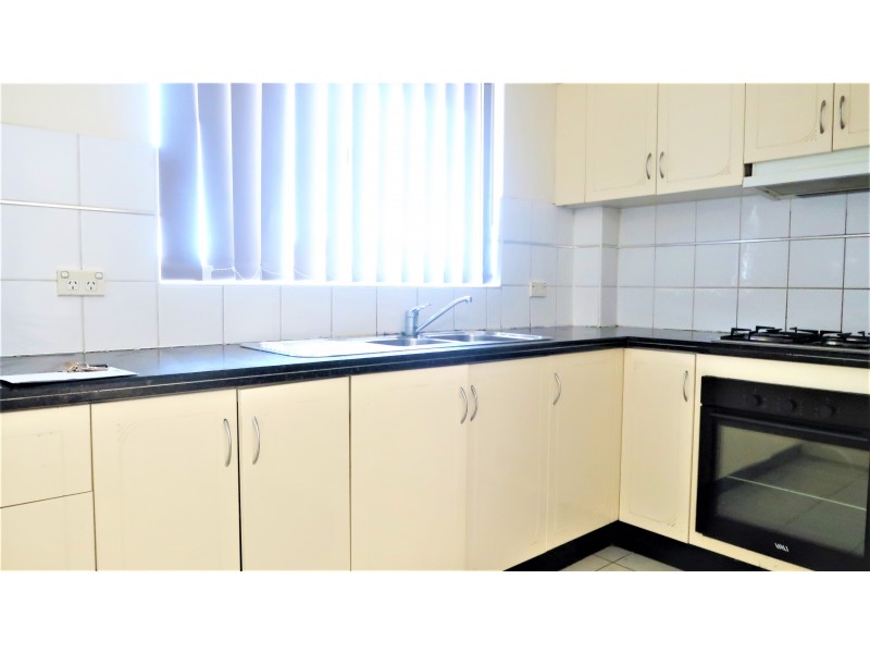 31/21-27 Amy St, Regents Park NSW 2143