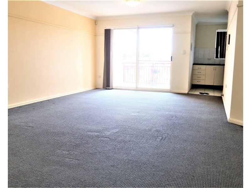 31/21-27 Amy St, Regents Park NSW 2143