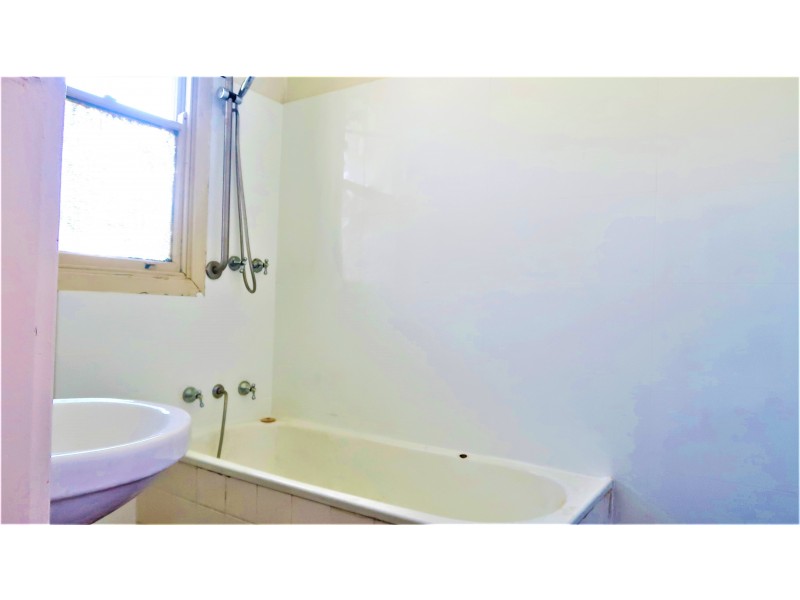 41 Horsley Rd, Revesby NSW 2212