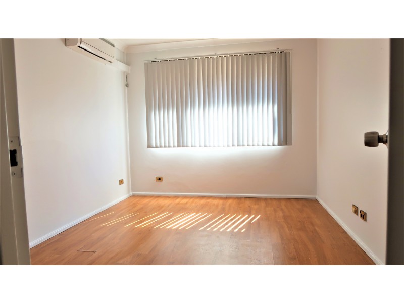 136/1 RiverPark Drive, Liverpool NSW 2170