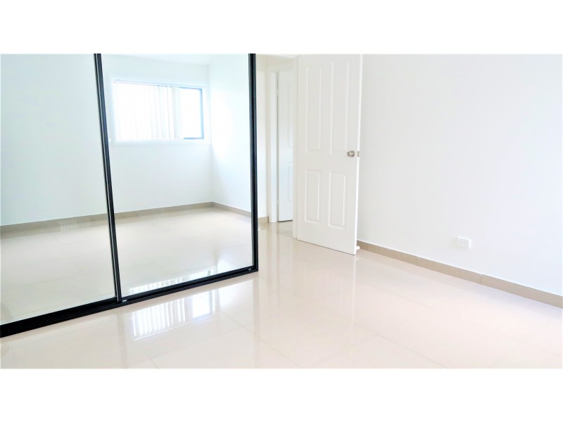 32 Boronia rd, Greenacre NSW 2190