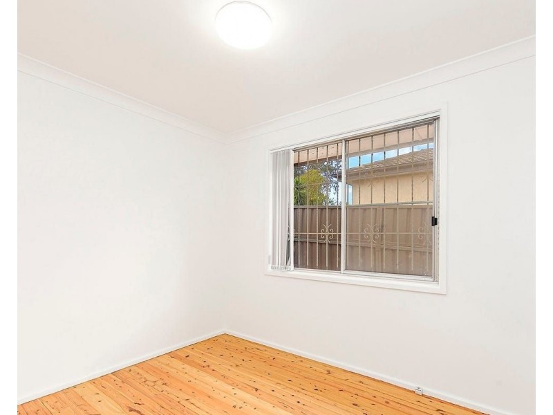 11 Marden St, Georges Hall NSW 2198